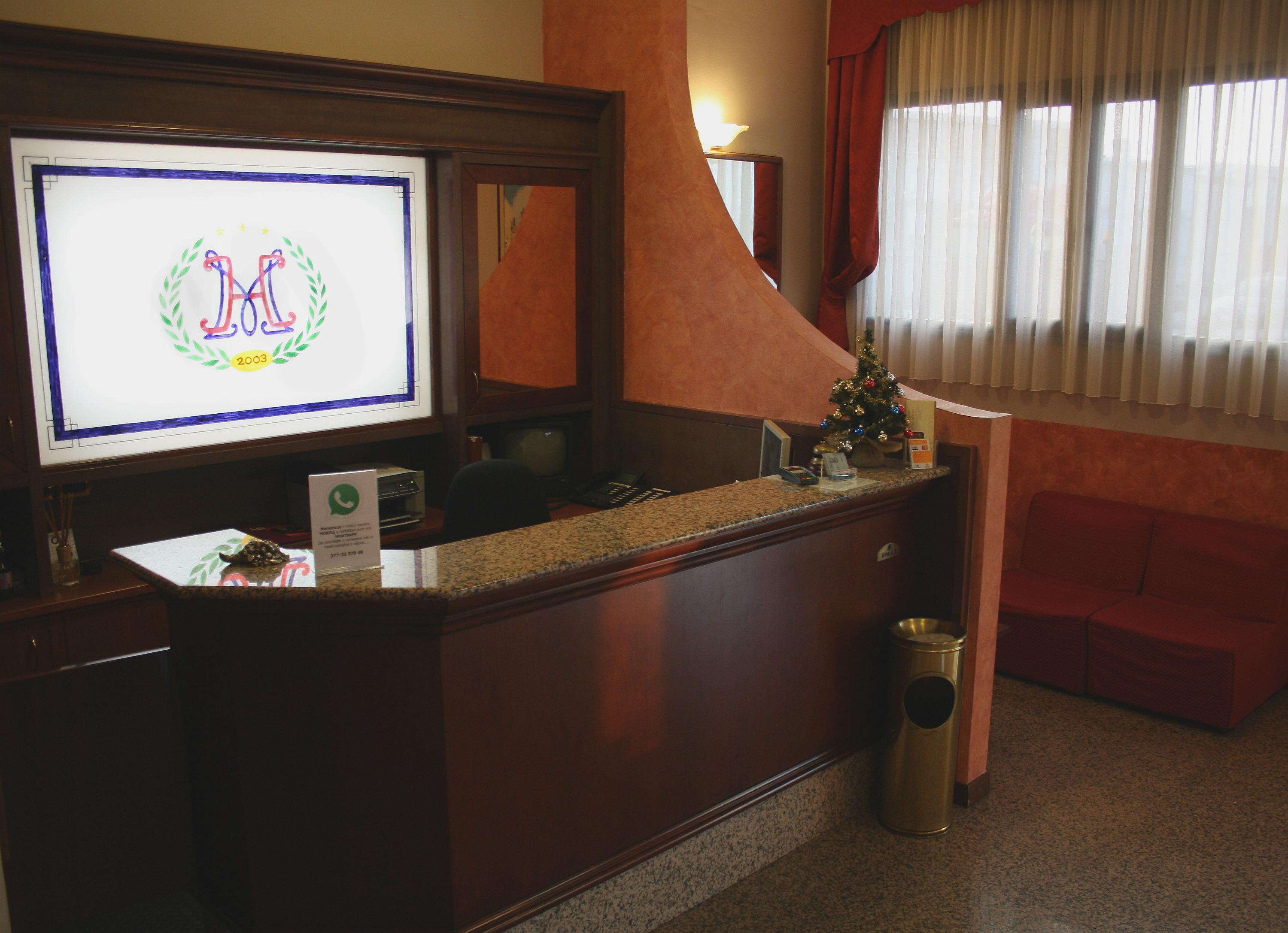Hotel Majestic San Giuliano Milanese Luaran gambar