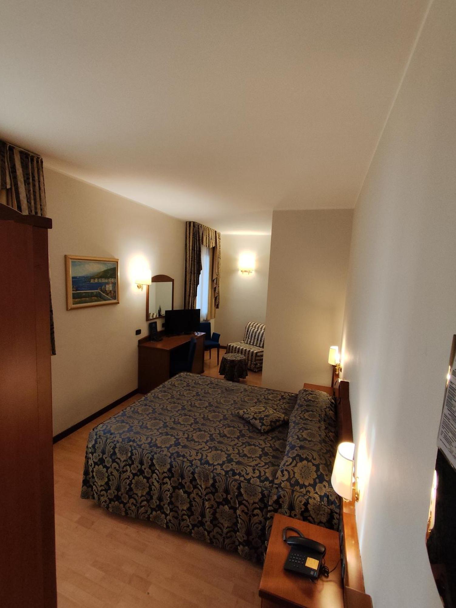 Hotel Majestic San Giuliano Milanese Luaran gambar